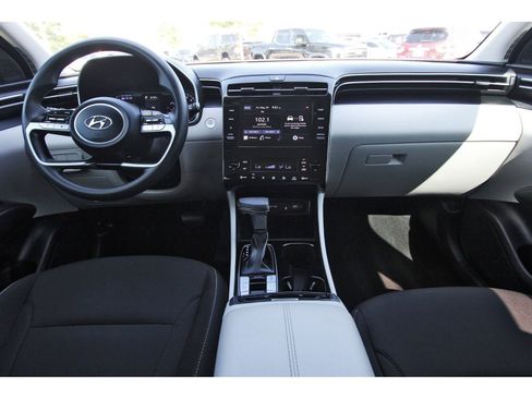 Used 2024 Hyundai Tucson SEL FWD image 12