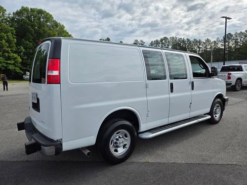 Used 2024 Chevrolet Express 2500 w/ Driver Convenience Package RWD image 8