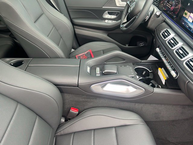 Used 2025 Mercedes-Benz GLS 450 4MATIC image 42