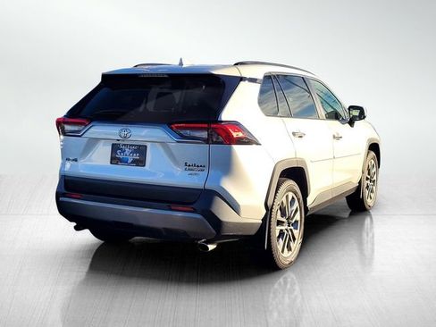 Used 2019 Toyota RAV4 Limited image 6