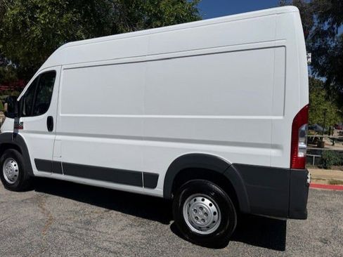 Used 2016 RAM ProMaster 2500 image 14