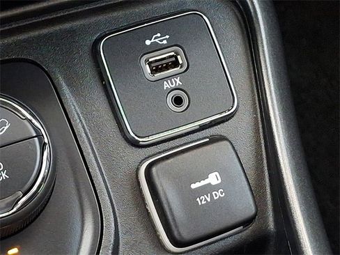 Used 2018 Jeep Compass Trailhawk w/ Cold Weather Group image 24