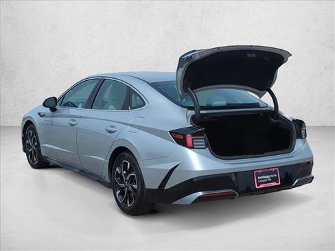 Used 2024 Hyundai Sonata SEL FWD image 8