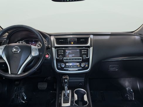 Used 2018 Nissan Altima 2.5 SL FWD image 15