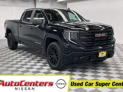 Used 2024 GMC Sierra 1500 Pro w/ Graphite Edition
