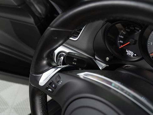 Used 2015 Porsche Boxster S RWD image 32