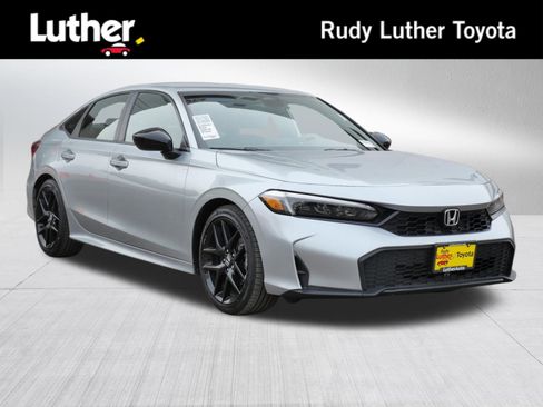 Used 2025 Honda Civic Sport image 1