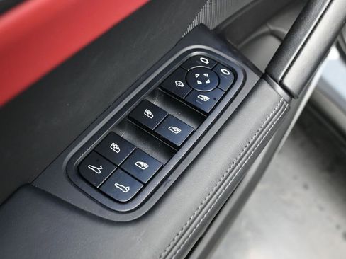 Certified 2025 Porsche Cayenne GTS AWD/4WD image 9