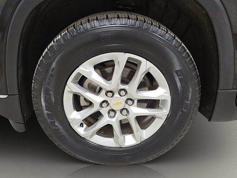 Used 2019 Chevrolet Traverse LT FWD image 25