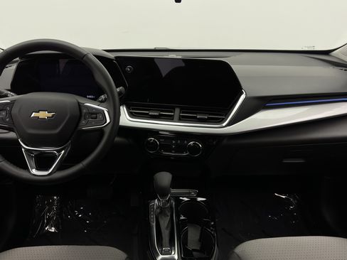 Used 2026 Chevrolet Trax LT w/ Driver Confidence Package FWD image 31