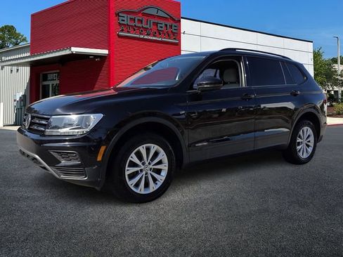 Used 2020 Volkswagen Tiguan S image 1