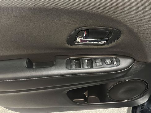Used 2020 Honda HR-V Sport image 17
