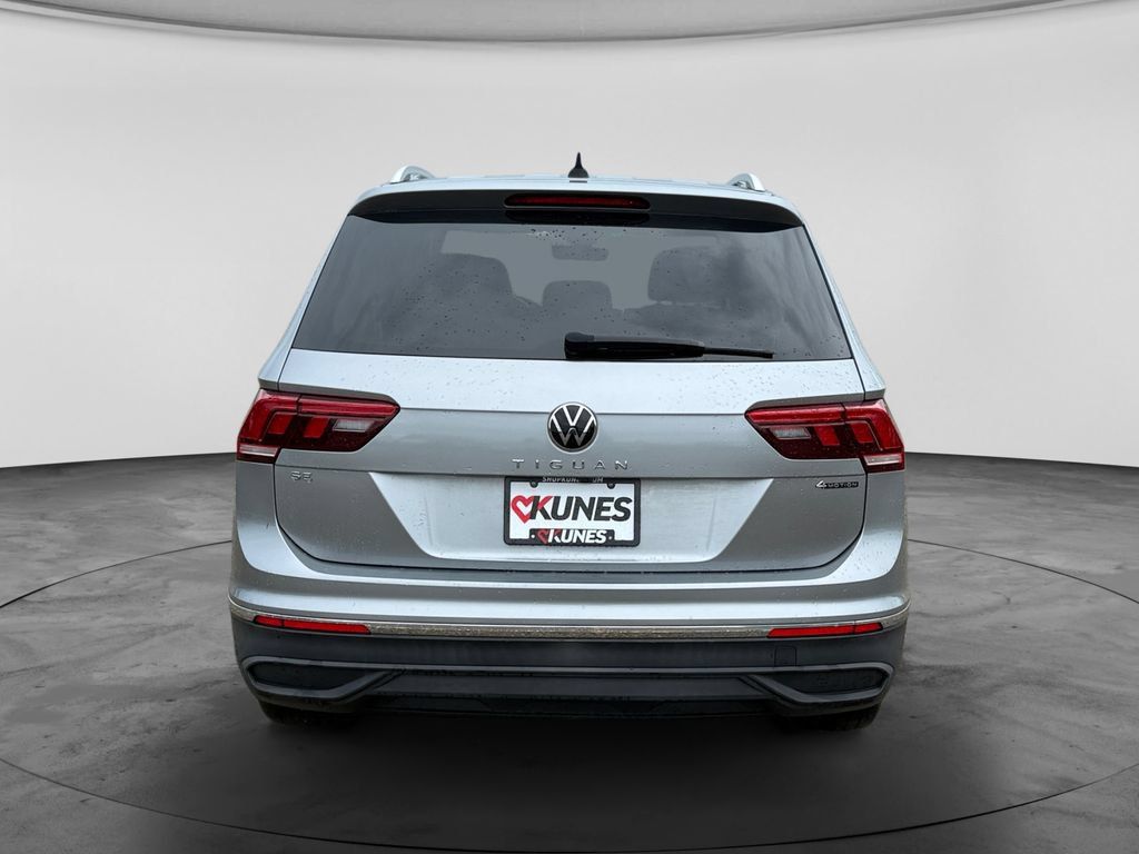 Used 2023 Volkswagen Tiguan SE AWD/4WD image 8