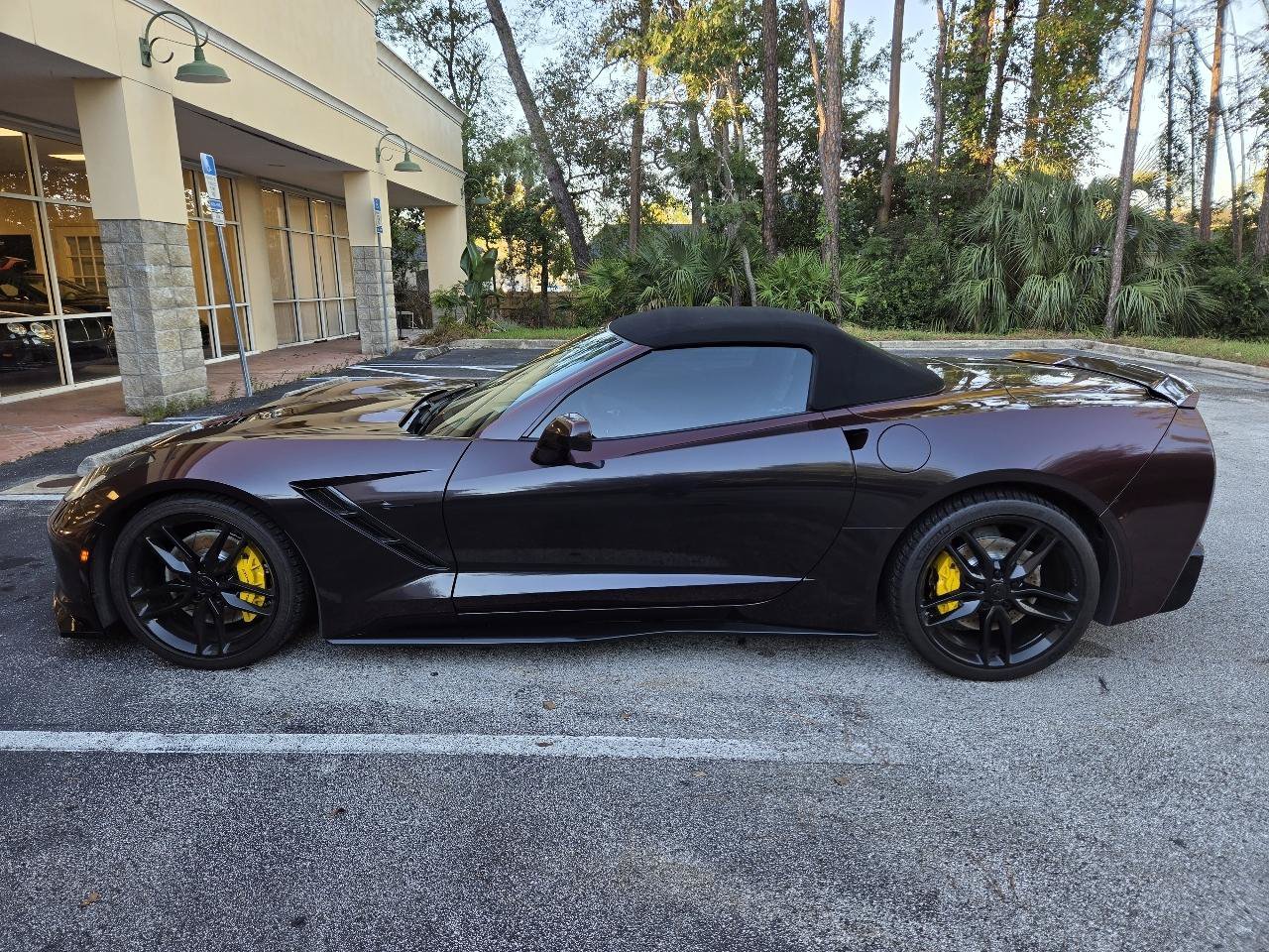 Used 2014 Chevrolet Corvette Stingray Convertible w/ 3LT Preferred Equipment Group RWD image 15