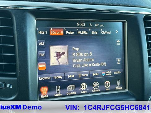 Used 2017 Jeep Grand Cherokee Overland image 34