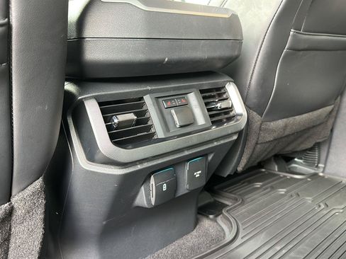 Certified 2025 Ford F150 Platinum w/ Equipment Group 702A High AWD/4WD image 28