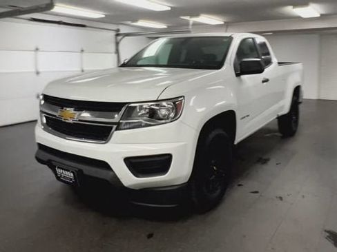 Used 2018 Chevrolet Colorado W/T w/ WT Convenience Package RWD image 4