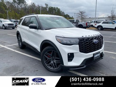 New 2025 Ford Explorer ST image 1