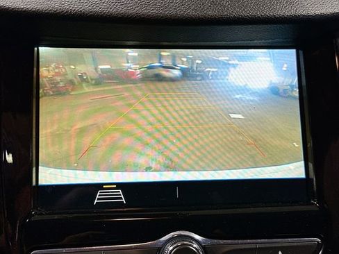 Used 2019 Chevrolet Trax LT AWD/4WD image 15