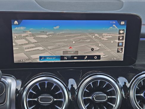 Certified 2023 Mercedes-Benz EQB 300 4MATIC image 18