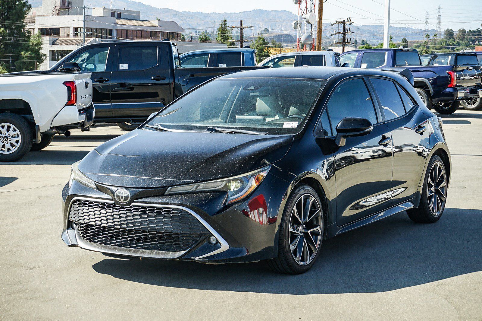 Used 2021 Toyota Corolla XSE w/ Carpet Mat Package (TMS) FWD image 3