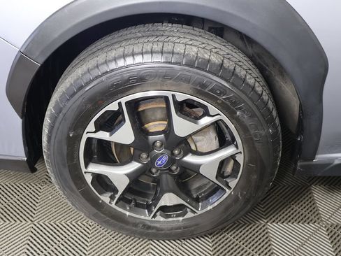 Used 2019 Subaru Crosstrek 2.0i Premium AWD/4WD image 14