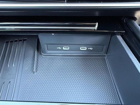 New 2026 Volkswagen Atlas Peak Edition image 25