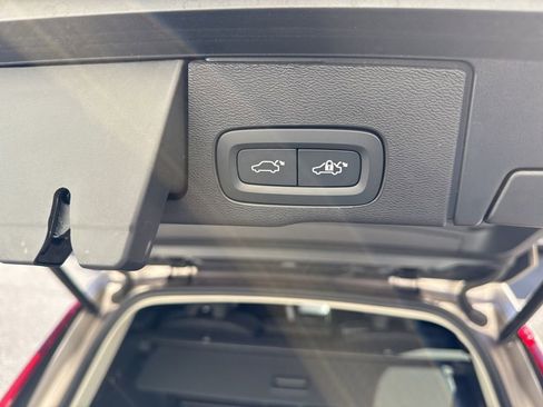 Used 2024 Volvo XC60 T8 Plus w/ Protection Package Premier image 13