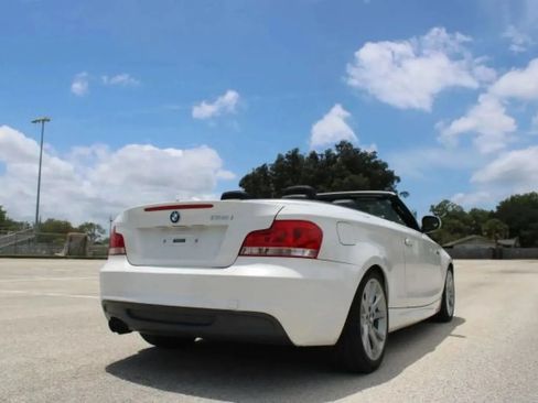 Used 2013 BMW 135i Convertible RWD image 34
