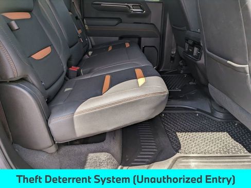 Used 2023 GMC Sierra 1500 AT4 w/ Technology Package image 31