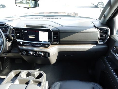 Used 2024 GMC Sierra 1500 Elevation AWD/4WD image 43