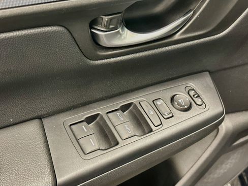Used 2024 Honda CR-V EX image 15