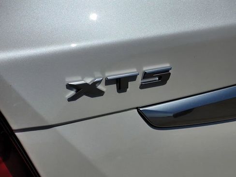 New 2026 Cadillac XT5 Premium Luxury w/ Driver Assist Package FWD image 8