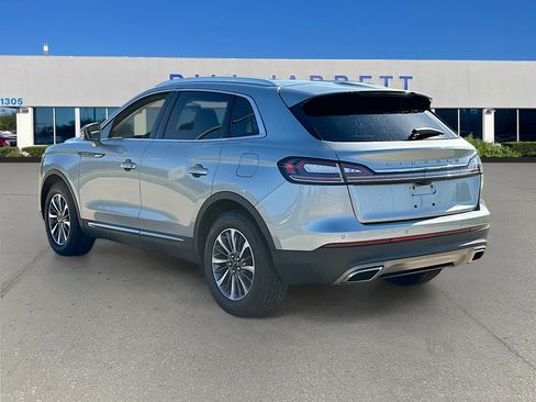 Used 2023 Lincoln Nautilus FWD image 5