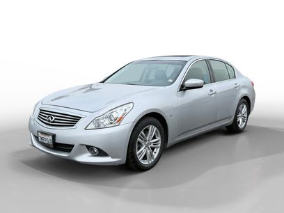 Used 2015 INFINITI Q40 w/ Moonroof Package