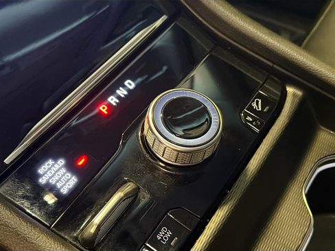 Used 2023 Jeep Grand Cherokee 30th Anniversary image 25