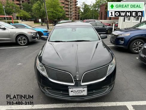 Used 2015 Lincoln MKS FWD image 4