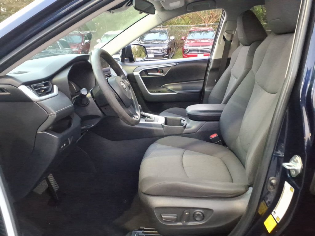 Used 2023 Toyota RAV4 XLE AWD/4WD image 12