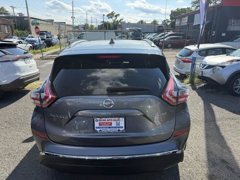 Used 2018 Nissan Murano SV AWD/4WD image 14