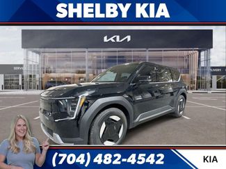 New 2026 Kia EV9 Light video 1