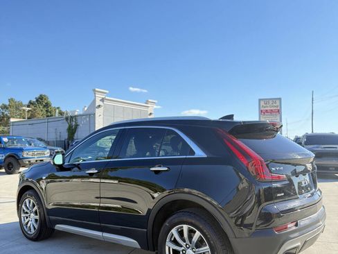 Used 2020 Cadillac XT4 Premium Luxury w/ Cold Weather Package AWD/4WD image 4