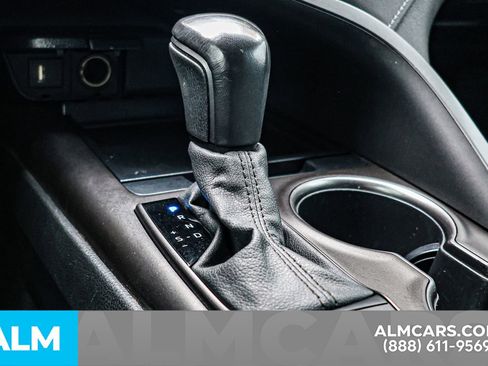 Used 2022 Toyota Camry SE image 37