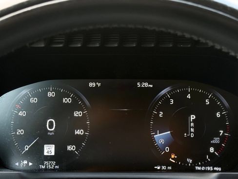 Used 2020 Volvo XC90 T5 Momentum w/ Protection Package FWD image 28