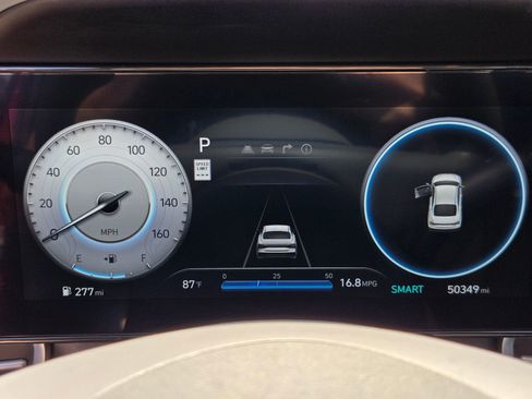 Used 2024 Hyundai Elantra SEL FWD image 15