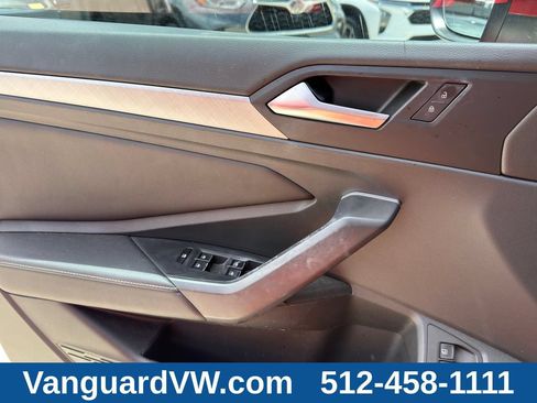 Used 2023 Volkswagen Jetta SE FWD image 25