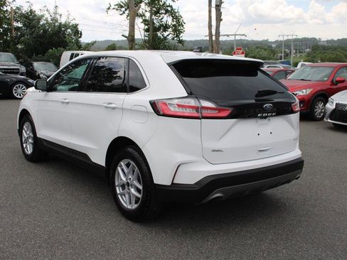 Used 2024 Ford Edge SEL w/ Class II Trailer Tow Package image 6