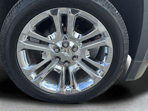 Used 2019 Chevrolet Tahoe Premier w/ Premier Plus Edition RWD image 21