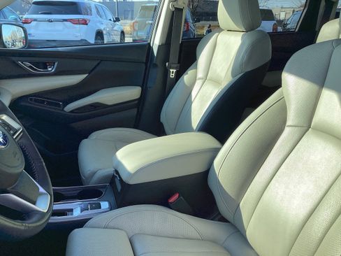 Used 2022 Subaru Ascent Limited w/ Technology Package image 12