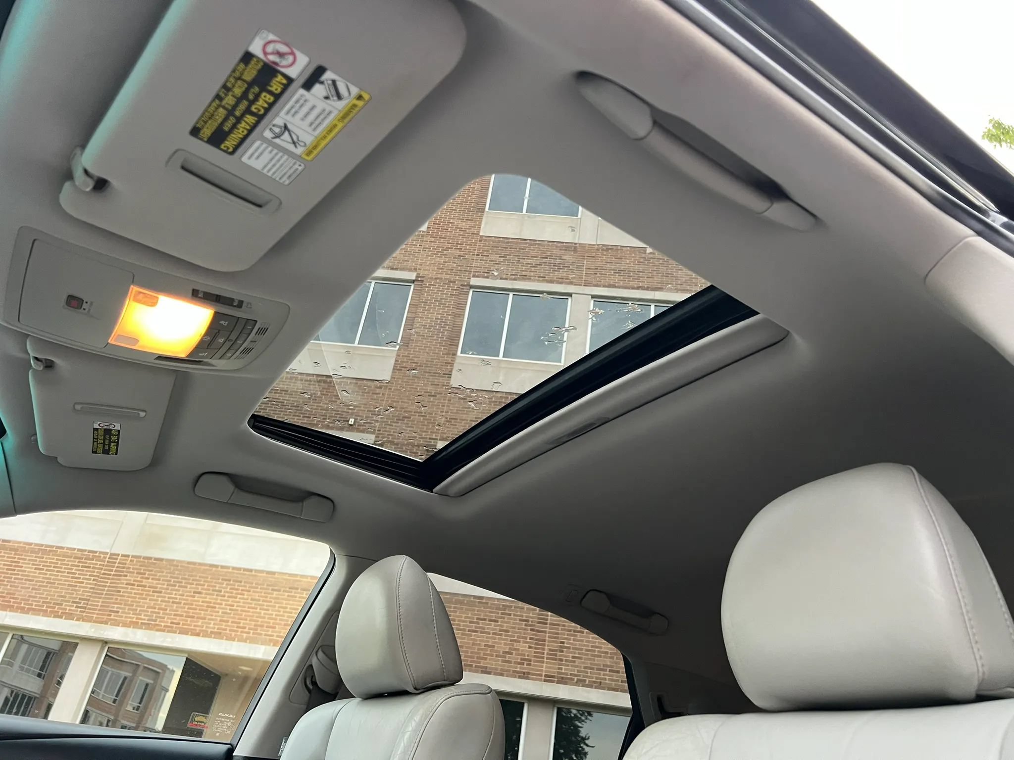 Used 2010 Lexus RX 450h AWD image 31