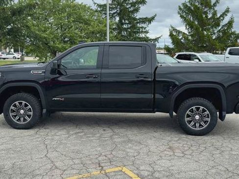 Used 2024 GMC Sierra 1500 AT4 w/ Technology Package AWD/4WD image 5